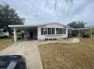 2839 Manatee Rd, Tavares, FL 32778