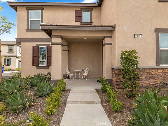 3rd image of 2476 Gunner Ridge Way