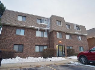 1434 Carol Ct APT 1B, Palatine, IL 60074