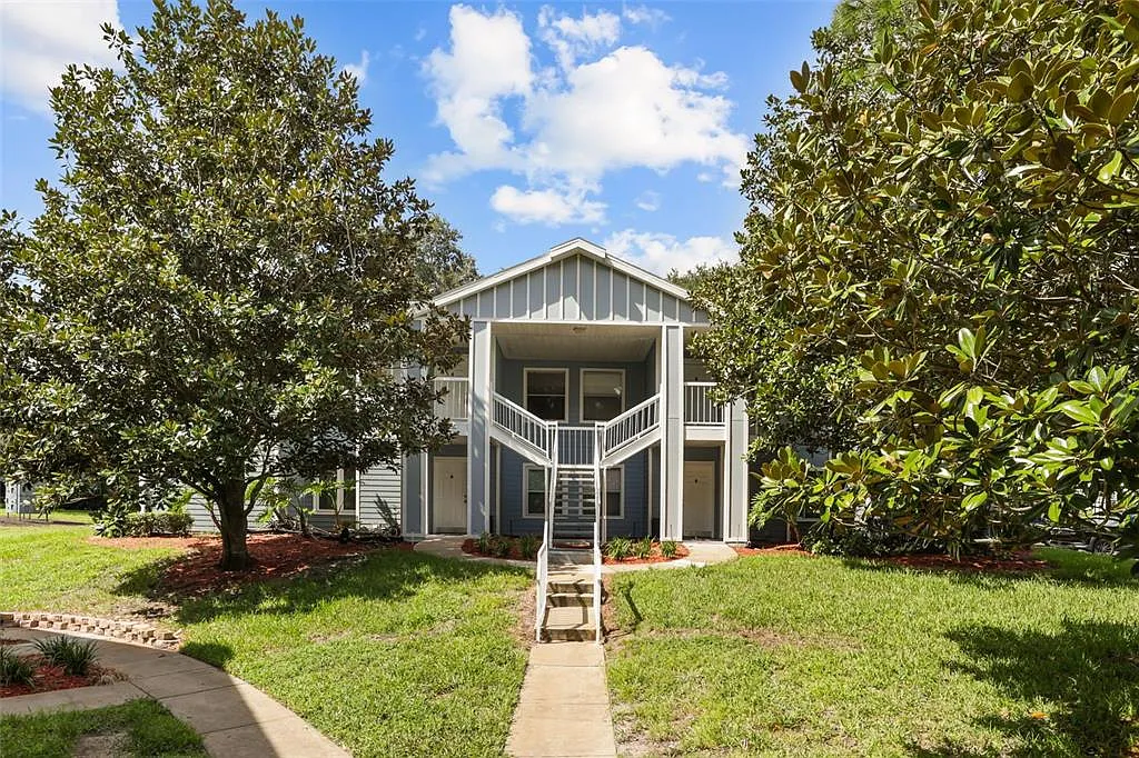 2 bed, 2.0 bath, 947 sqft, $1,600 — Photo 1