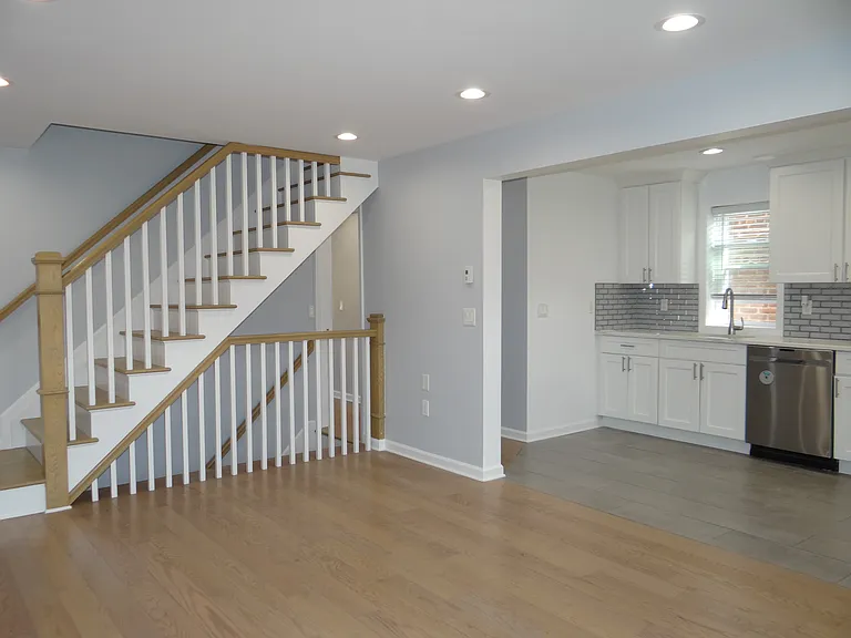 38 Woodcliff Ave — Photo 4