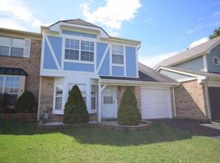 1314 Robin Dr, Carol Stream, IL 60188