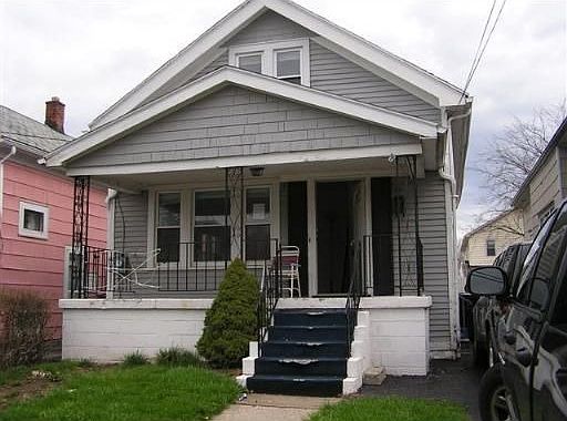 1st image of 15 Chadduck Ave