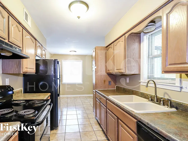 2426 Morning Vista Dr — Photo 6