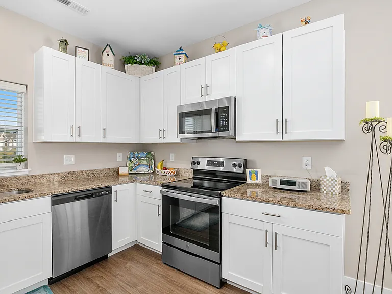 Reserve Flats — Photo 1