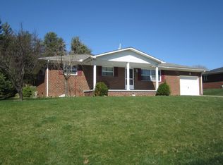 149 Hilda Dr, Gallipolis, OH 45631