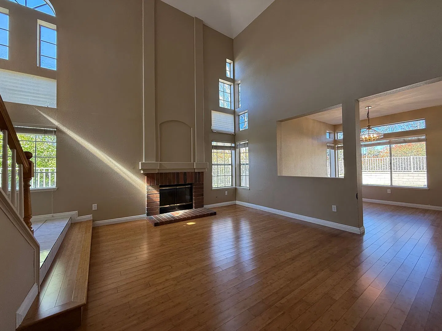 Spacious 3 Bedroom House Near Hiking Trails In Tierrasanta — Photo 4