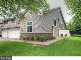 2590 Heritage Dr, Mendota Heights, MN 55120