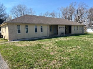 711 Hillcrest Ave #4, Nixa, MO 65714