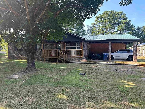 3rd image of 221 Greene 507 Rd