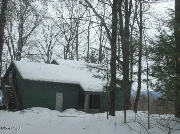 15 Braley Lane, Bolton Landing, NY 12814