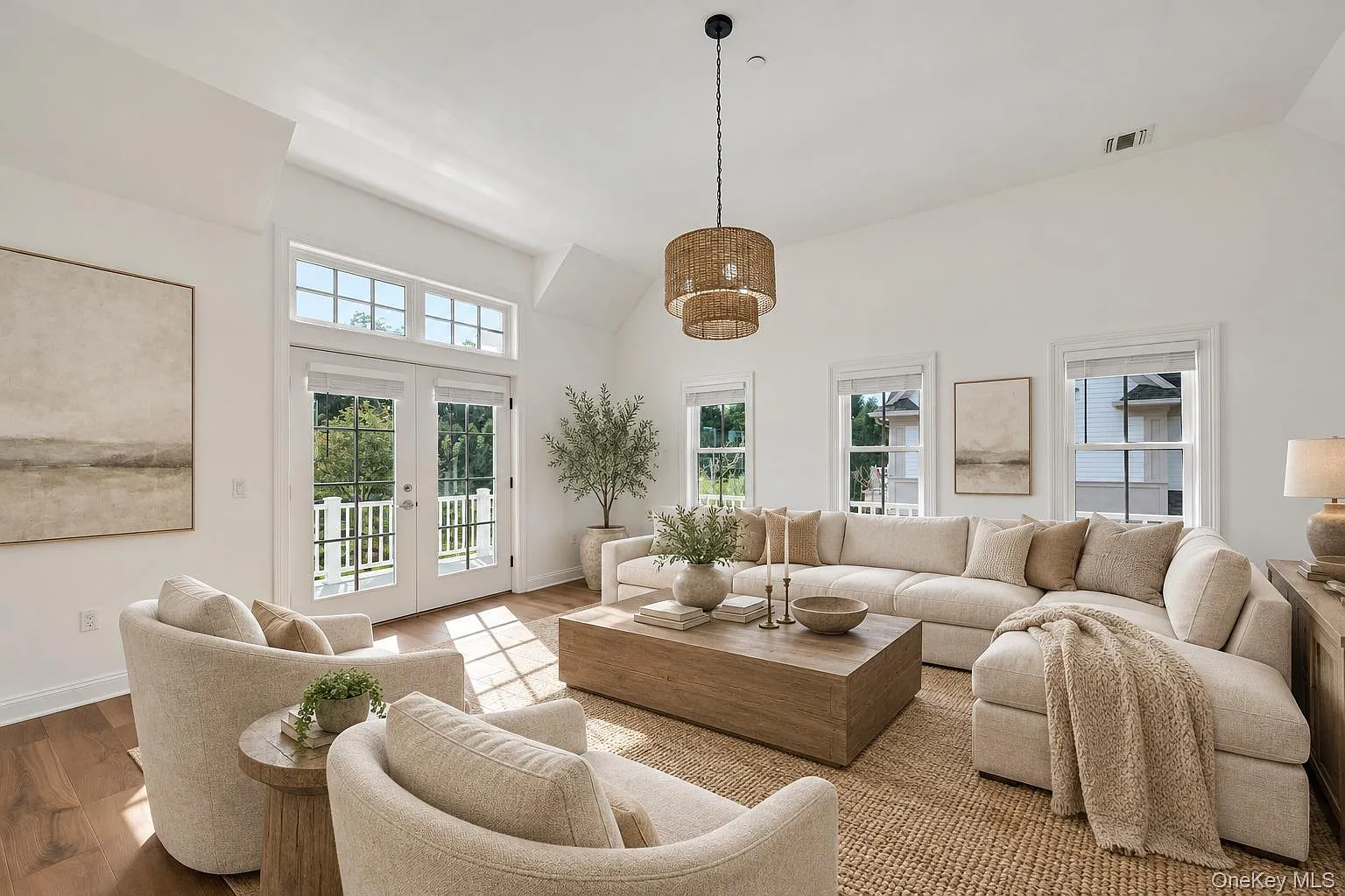 1 bed, 1.5 bath, 1000 sqft, $4,200 — Photo 4