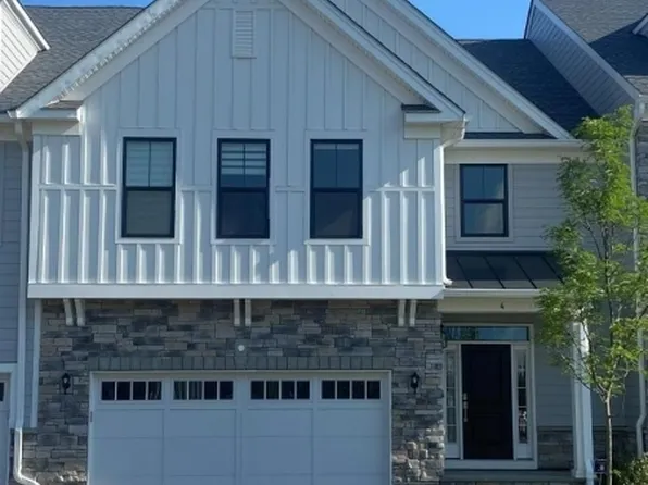 15 Saratoga Dr, Warren Twp., NJ 07059