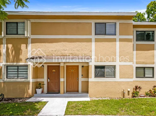 9489 Palm Cir N #9489, Hollywood, FL 33025