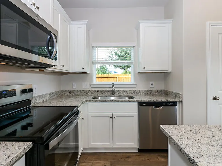 206 Emma Rose Dr — Photo 7