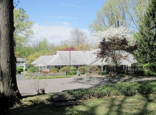 637 Fitzwatertown Rd, Willow Grove, PA 19090