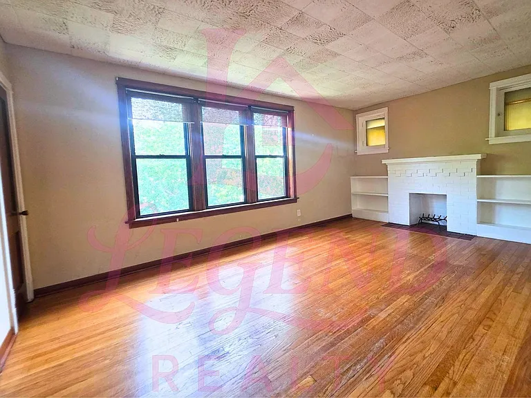 4942 Tholozan Ave — Photo 2