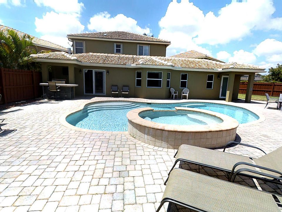 1st image of 1104 Fosters Mill Dr