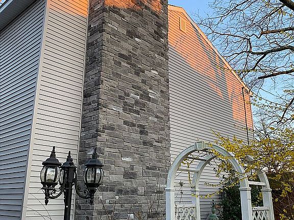 2nd image of 240 Genoa Ave