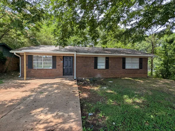 418 Murphys Ln, Bessemer, AL 35023