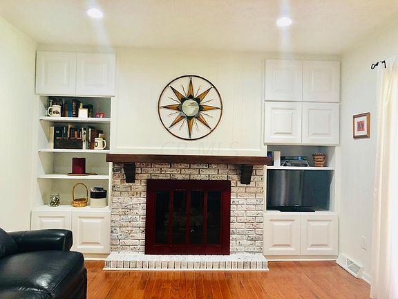 3rd image of 121 Craig Dr