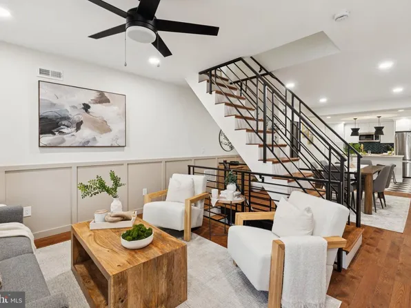 2121 N Hope St, Philadelphia, PA 19122