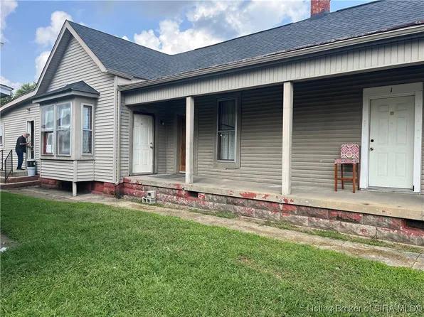 1711 Charlestown Road, New Albany, IN 47150