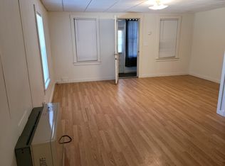 680 River Rd #B, Topsham, ME 04086