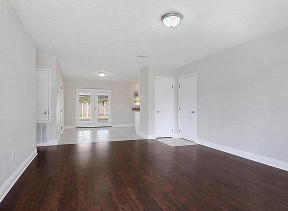 5th image of 5076 Grenoble Ct