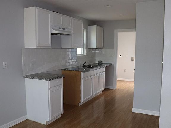 3rd image of 7608 E Magnolia St Unit B