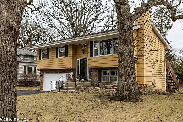 1st image of 211 N Oak Ave