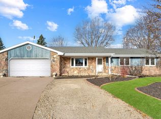 2151 N Connies Ct, Appleton, WI 54914