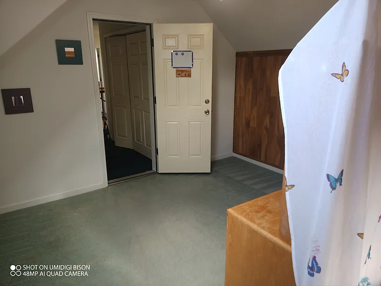 501 NE 4th St — Photo 6