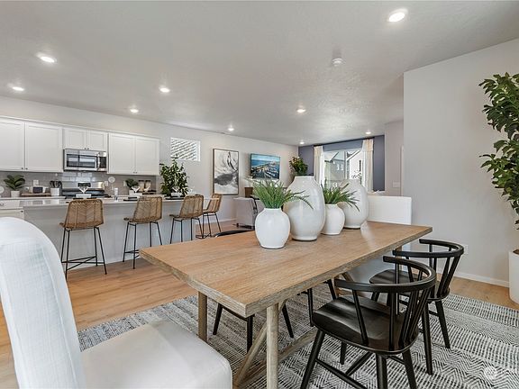 5th image of 20514 155th Lane E #81