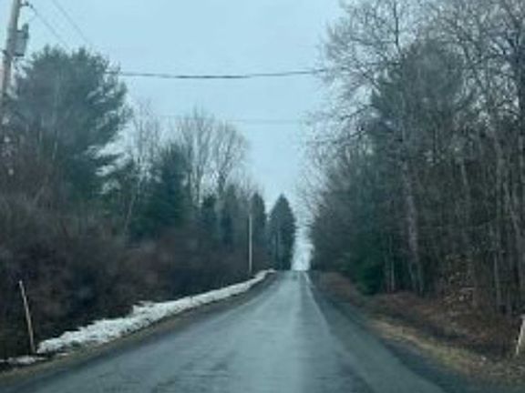 Exterior Neighborhood (street photo)