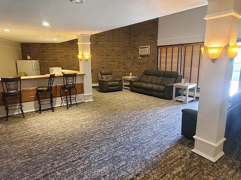 3420 Golfview Dr #121 — Photo 8