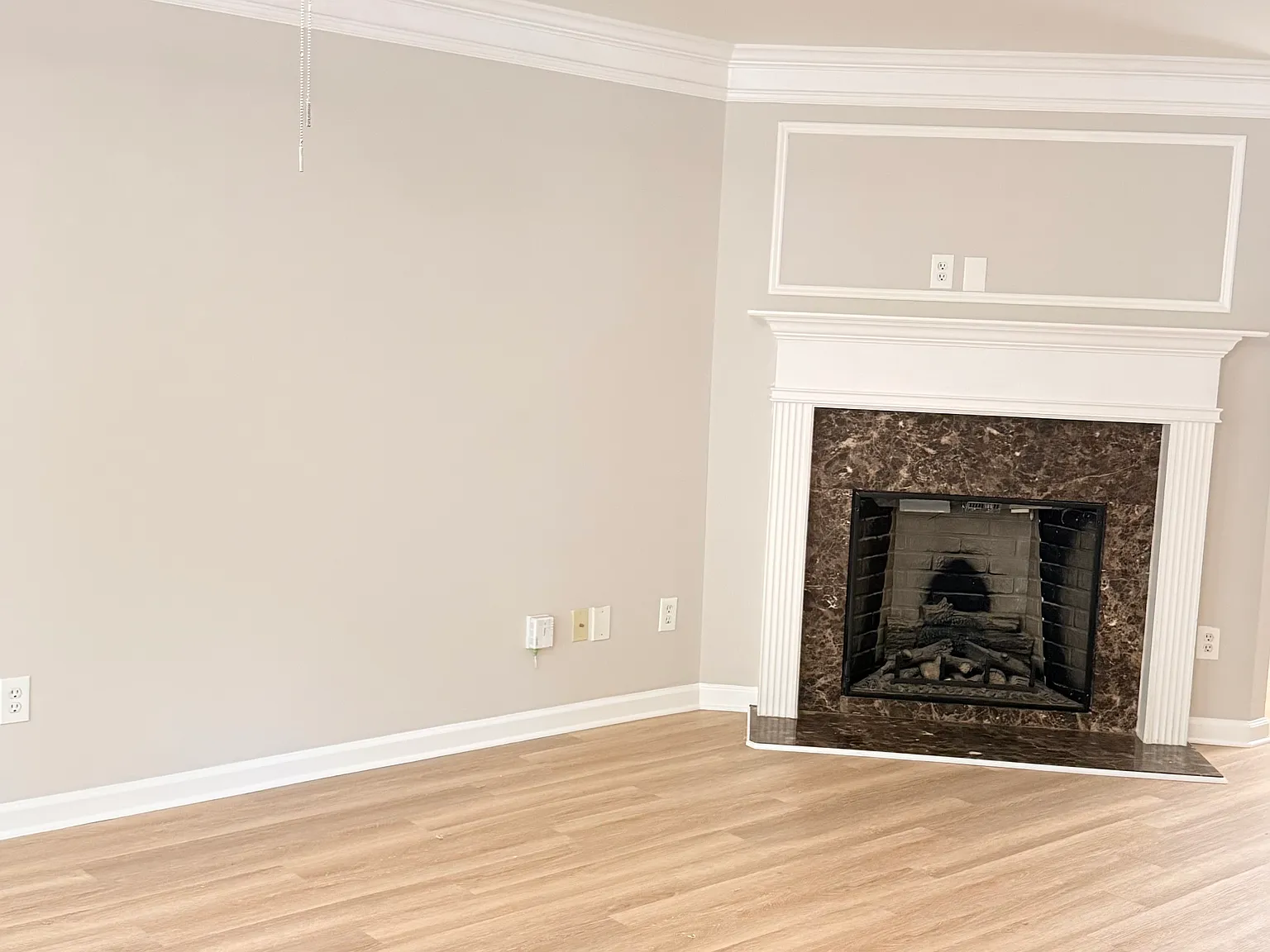 3 bed, 2.5 bath, 1246 sqft, $2,050 — Photo 4