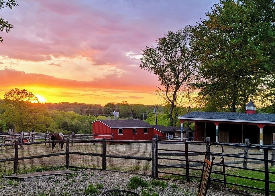 186 Bachelor St, West Newbury, MA 01985 Zillow