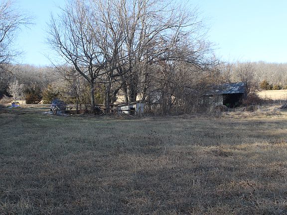 4th image of 41685 Highway K