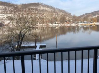 38 Huston Rd UNIT 38, Oakmont, PA 15139