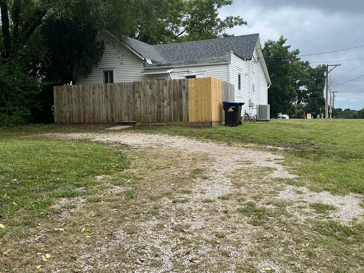 2 bed, 2.0 bath, $850 — Photo 2