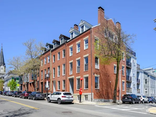 285 Bunker Hill St #2, Charlestown, MA 02129