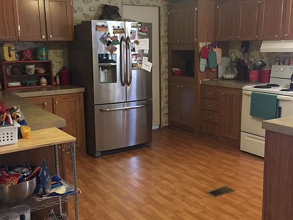 3rd image of 140 McMahon Ln