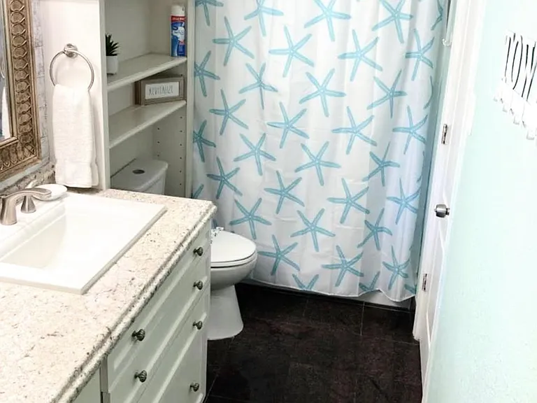 51 Sandra Dr — Photo 2
