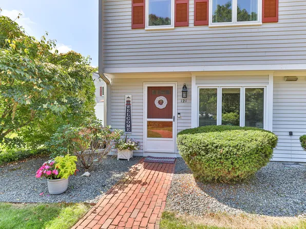 174 Lowell Road UNIT 121, Mashpee, MA 02649