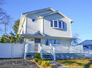 103 Tremont Rd, Lindenhurst, NY 11757