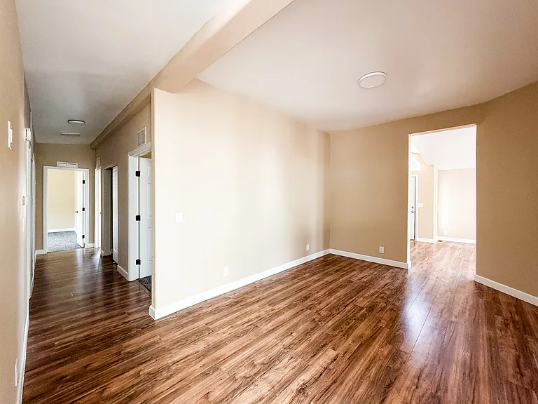 6477 Boulder Way — Photo 7