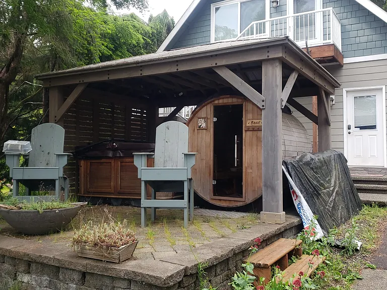 950 E Strong Rd — Photo 17