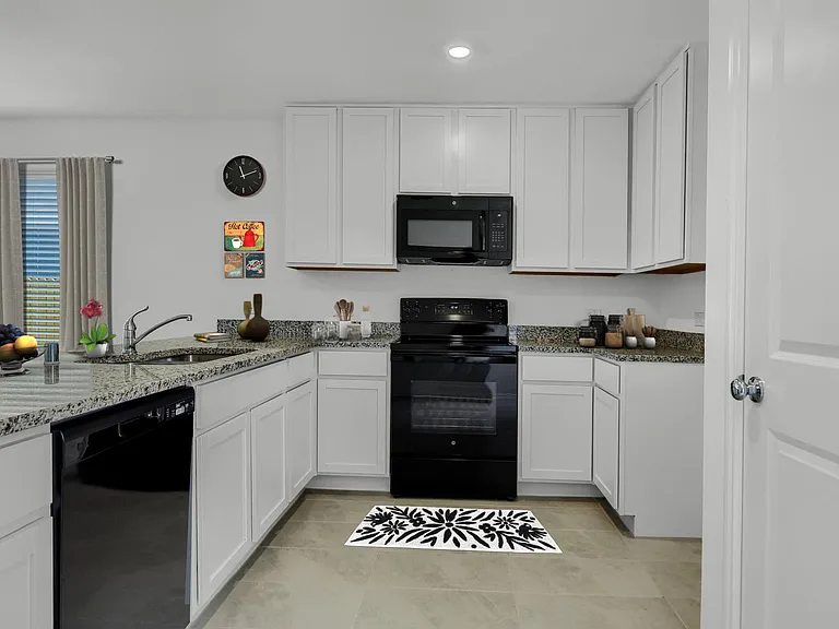 402 Harvest St — Photo 11