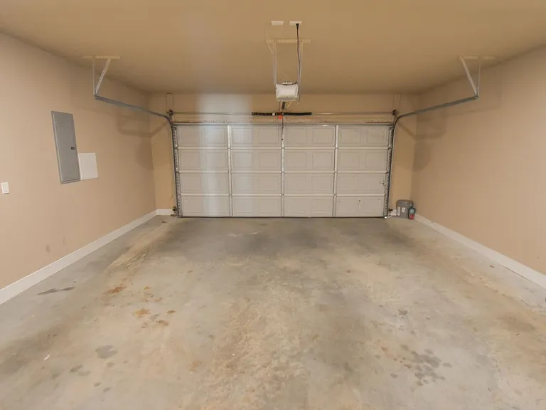 644 N Malbec Rd — Photo 24